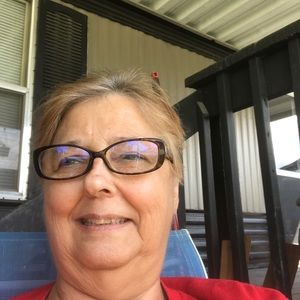 Meet your Posher, Beverly